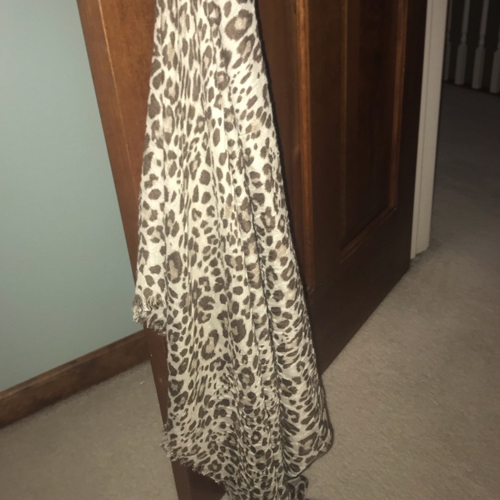 Leopard Scarf